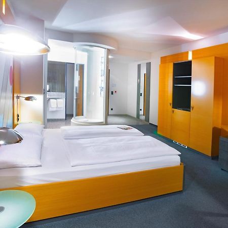 Hotel Berlin Ostbahnhof Екстер'єр фото