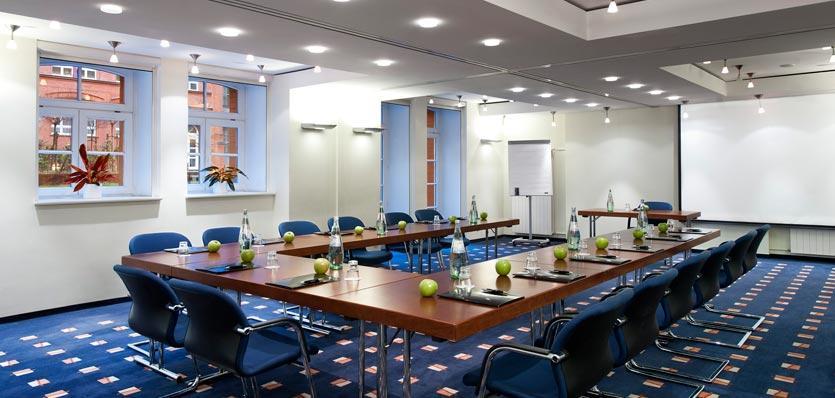 Hotel Berlin Ostbahnhof Екстер'єр фото