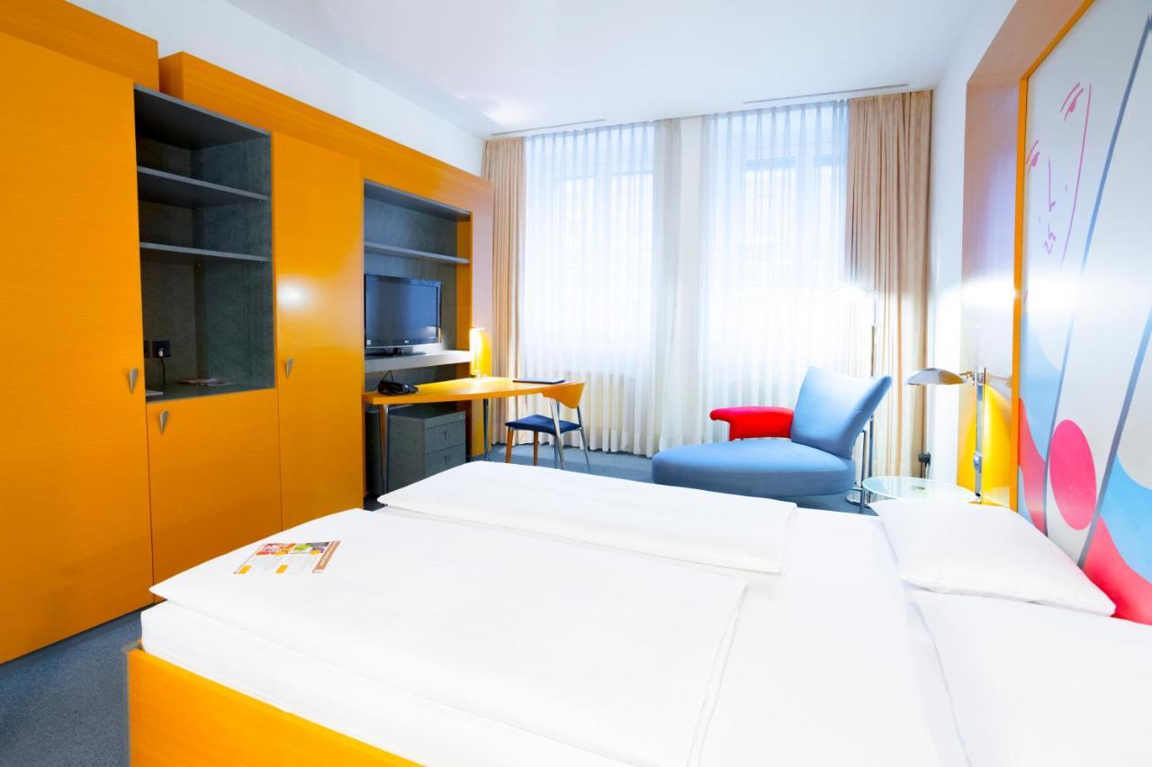 Hotel Berlin Ostbahnhof Екстер'єр фото