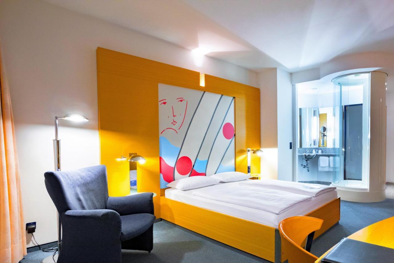 Hotel Berlin Ostbahnhof Екстер'єр фото