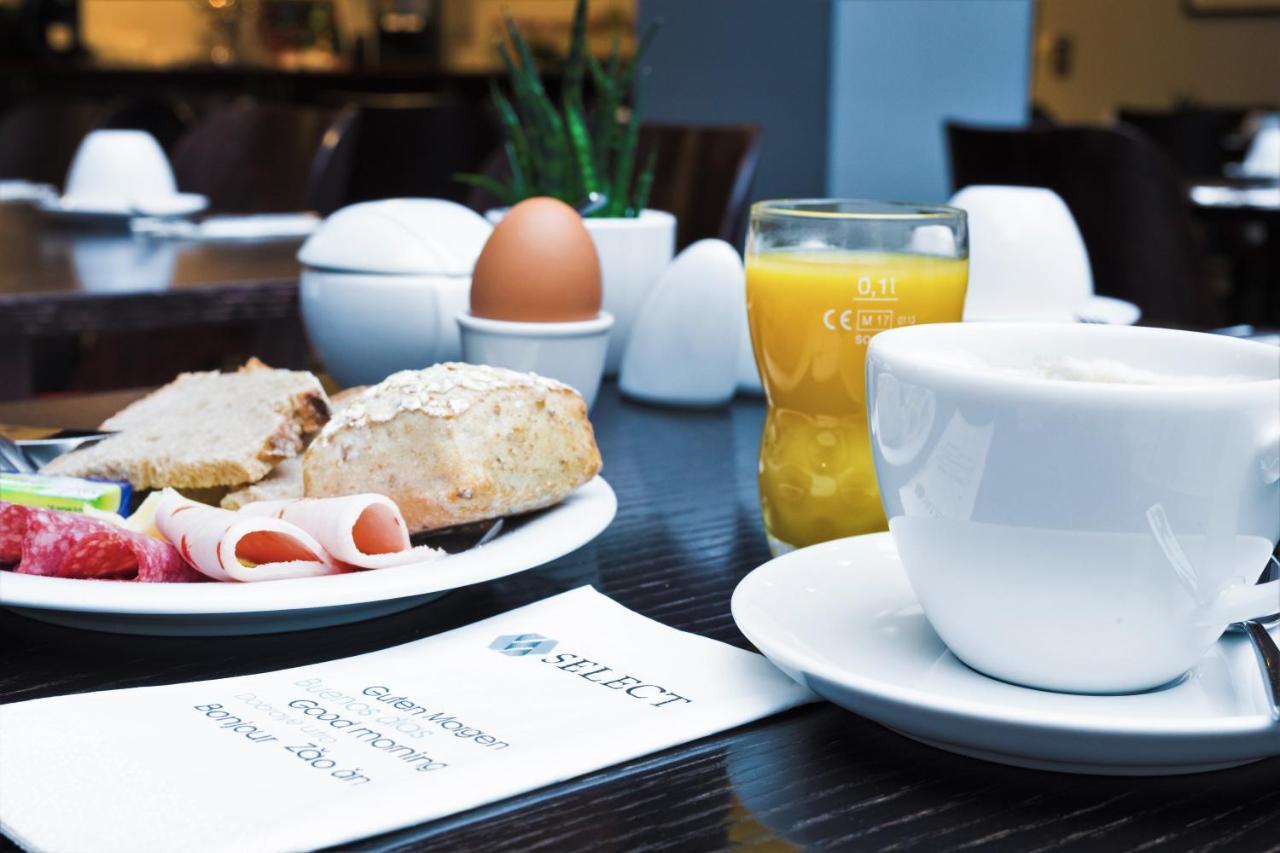 Hotel Berlin Ostbahnhof Екстер'єр фото