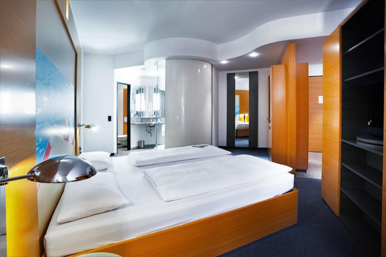Hotel Berlin Ostbahnhof Екстер'єр фото